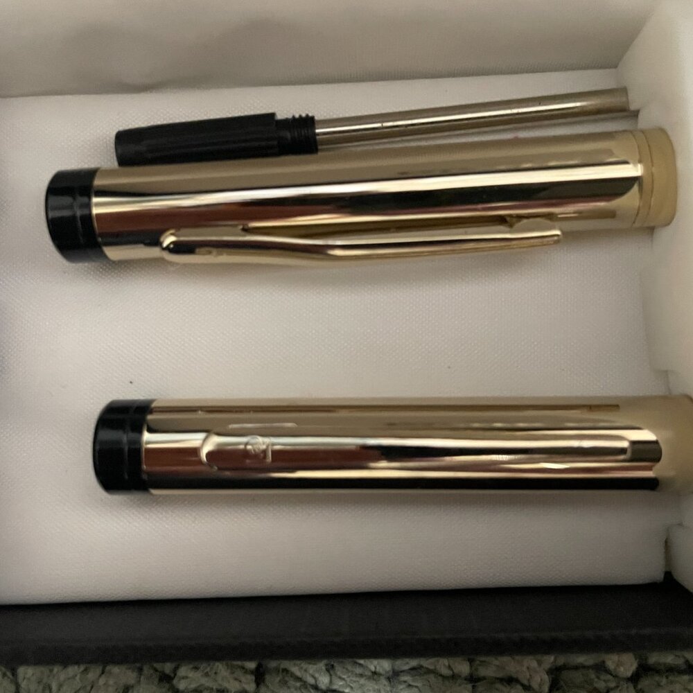 Vintage Pierre Cardin Pen and Pencil Set w/ Box and stylus - Picture 2 of 7